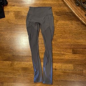 Gray lululemon leggings